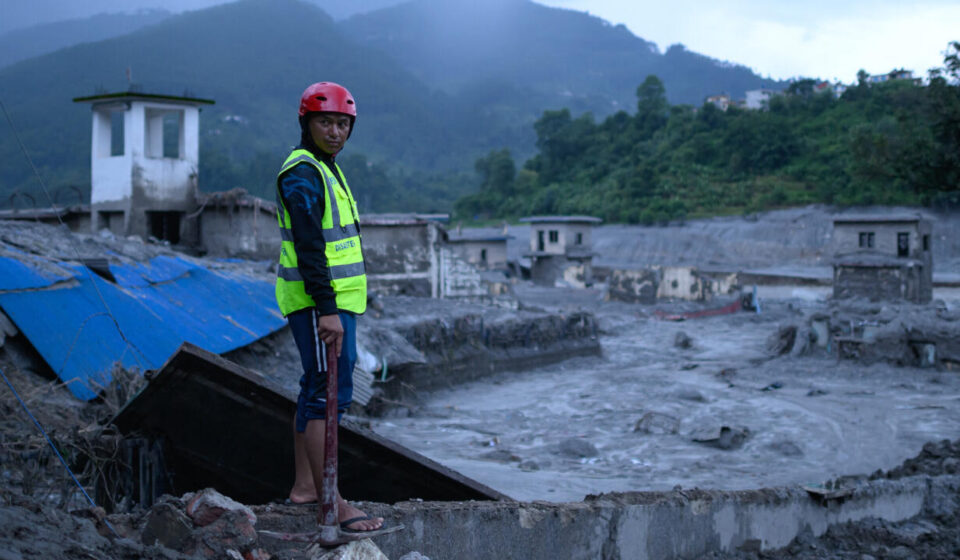Missing toll from Nepal, China flood nears 3,000 as race for survivors continues