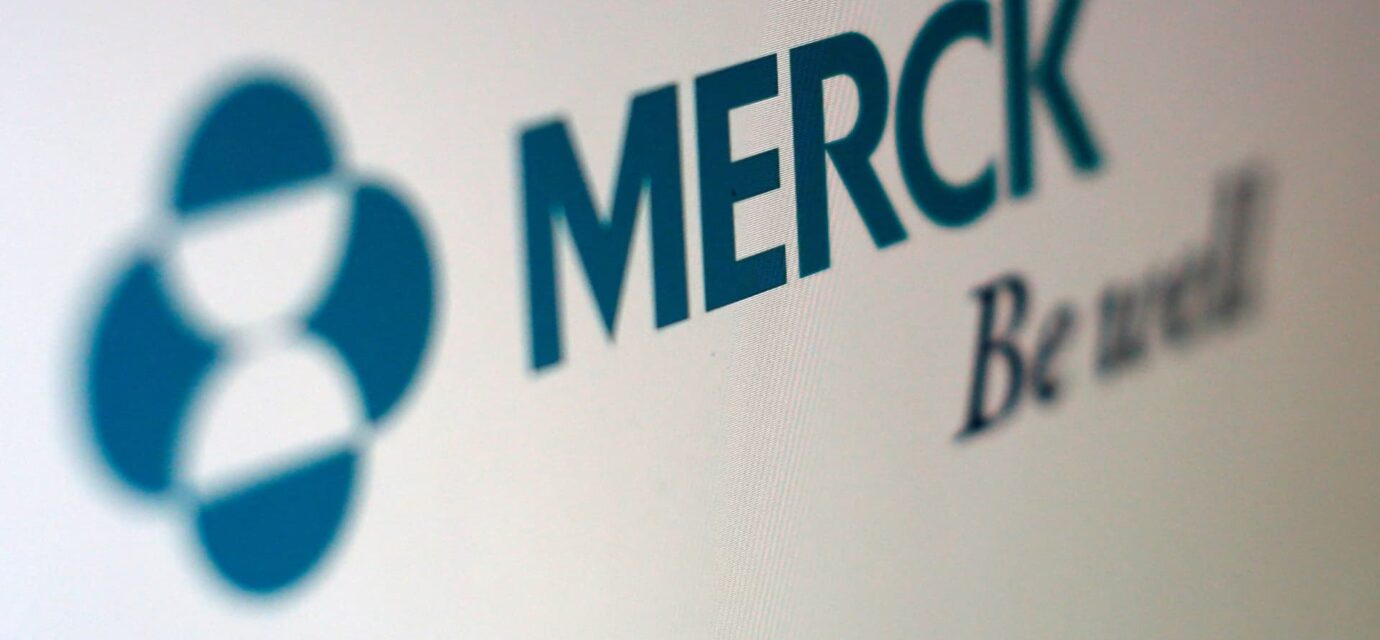 Moderna, Merck cancer vaccine shows initial late-stage melanoma data