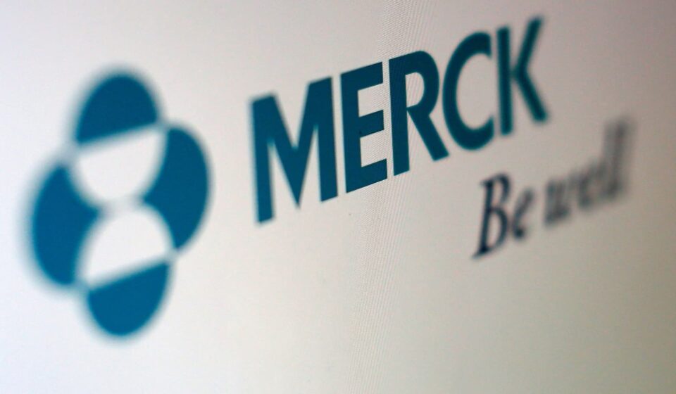 Moderna, Merck cancer vaccine shows initial late-stage melanoma data