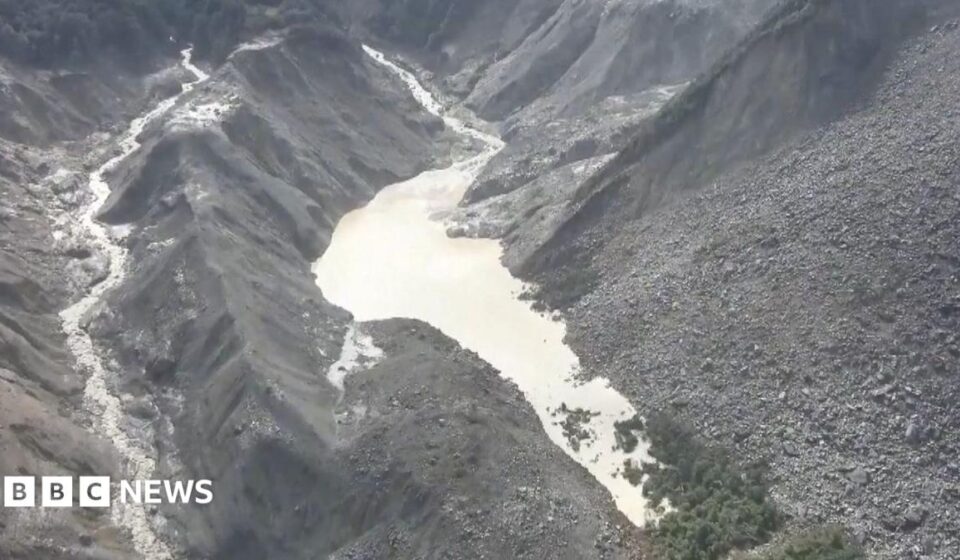 Nepal-Tibet floods: 'High risk' of lake bursting and causing second flood, warns China
