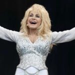 Obituario: Dolly Parton, la voz que llevó el country al mundo e hizo de la lectura su mayor legado