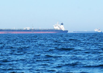 Oil prices fall after U.S. says crude exports through Hormuz near 9 million barrels per day
