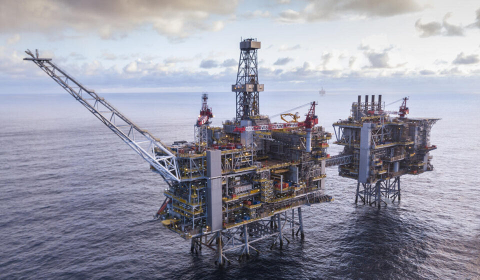 Oil prices fall for second day as US shifts from Iran strikes to sanctions