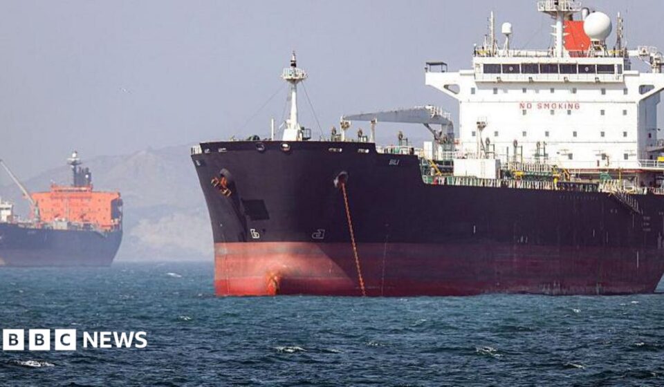 Oil prices fall on hopes Strait of Hormuz could reopen