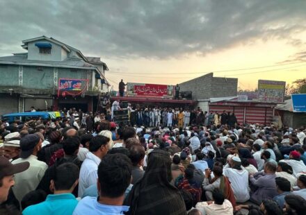 Pakistan: Protests continue in Azad Kashmir despite repression and internet blackout