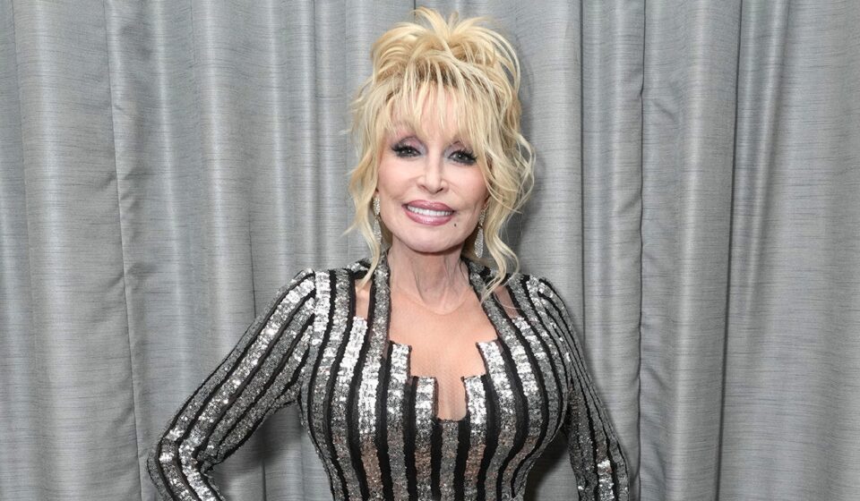 President Trump orders US flags lowered for one week after Dolly Parton dies