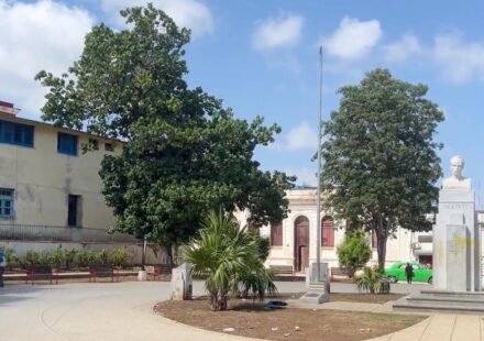 Profanación: La Policía busca los autores de la destrucción de un busto de Martí en La Habana
