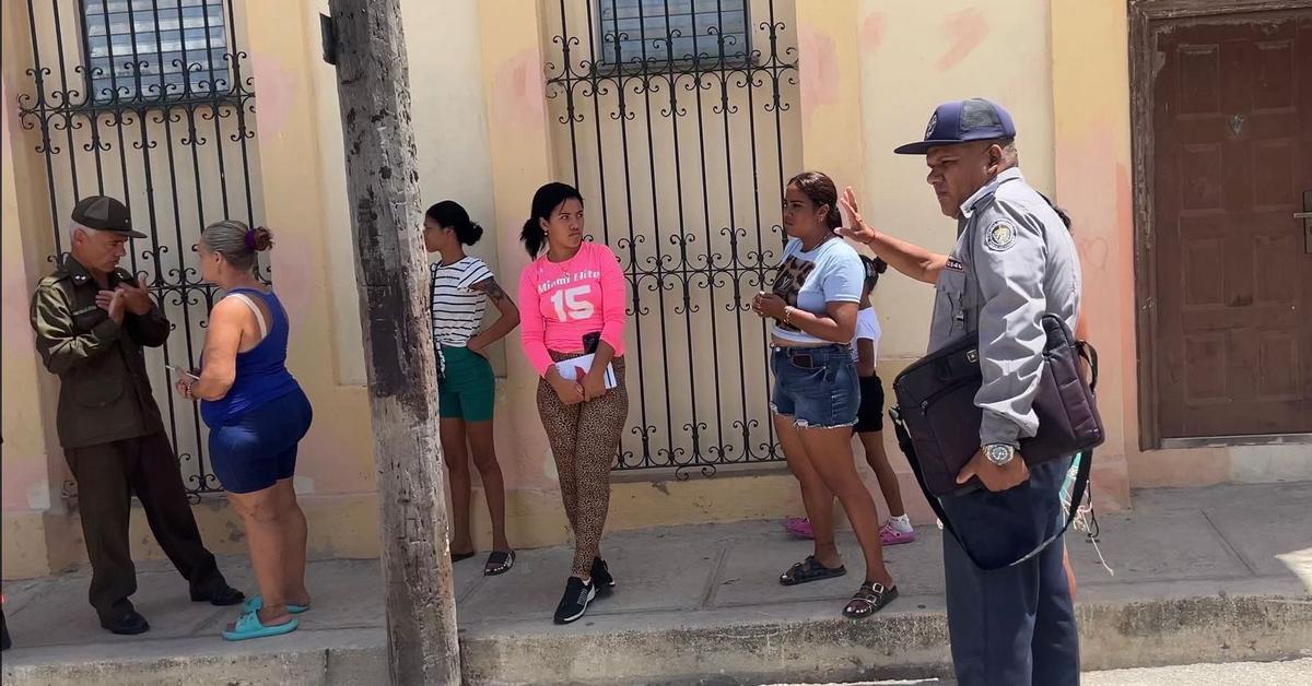 Protesta: Una protesta por falta de agua hace aparecer la Policía y una pipa