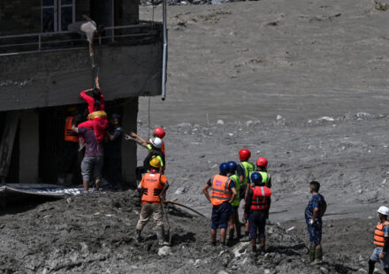 Rescuers grapple with mountain of challenges after the Nepal-Tibet floods
