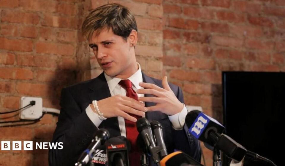 Right-wing commentator Milo Yiannopoulos detained by ICE
