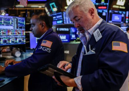 Rising yields rattled the market, but we’re sticking with our favorite AI and retail stocks