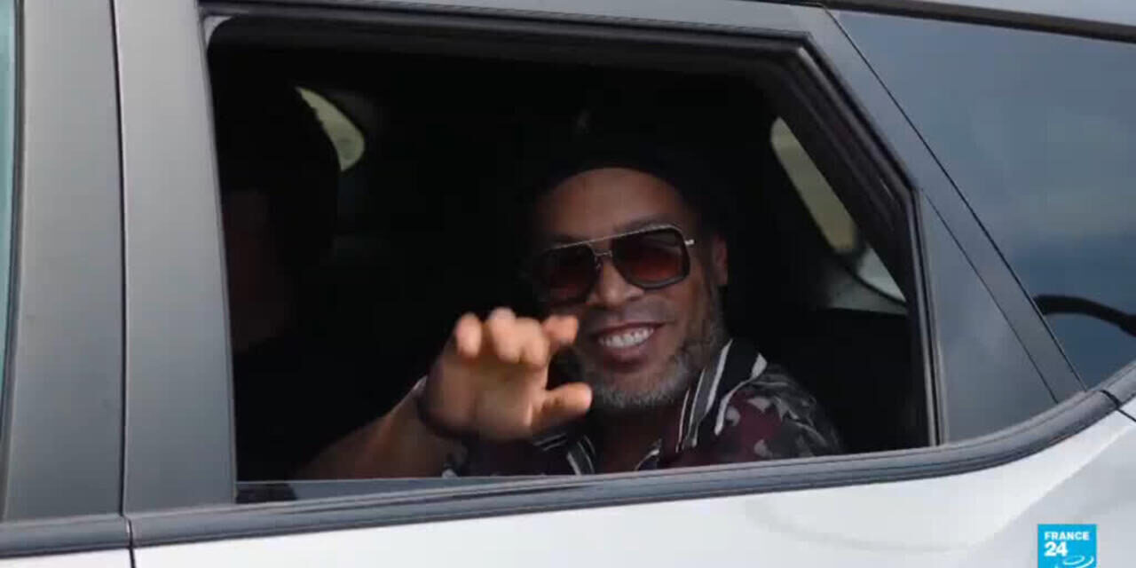 Ronaldinho returns in search of 'beautiful' 300th goal