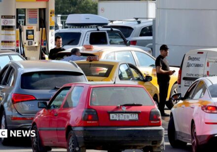 Rosenberg: Shortage of petrol but not patriotism as Russians feel growing impact of war