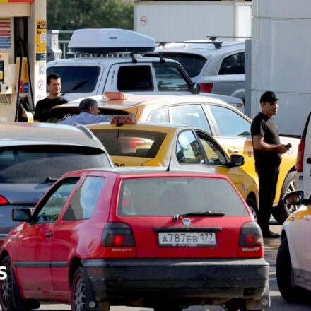 Rosenberg: Shortage of petrol but not patriotism as Russians feel growing impact of war