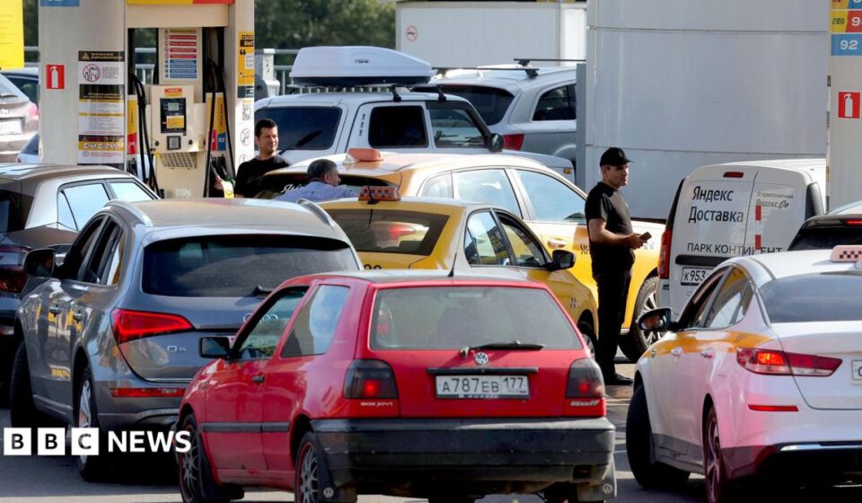 Rosenberg: Shortage of petrol but not patriotism as Russians feel growing impact of war