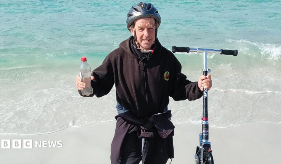 Saltash man completes 2,800 mile scoot across Australia