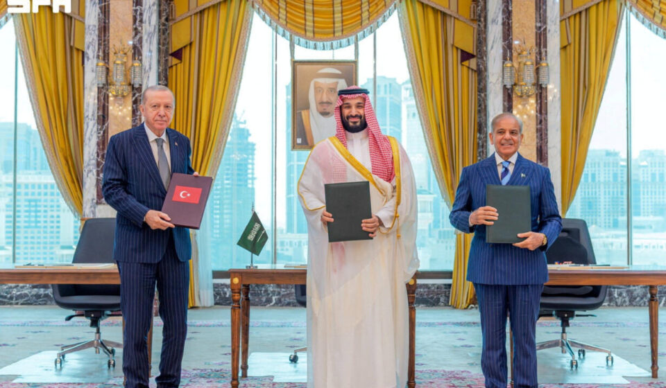 Saudi Arabia, Pakistan and Turkey sign mutual defence agreement