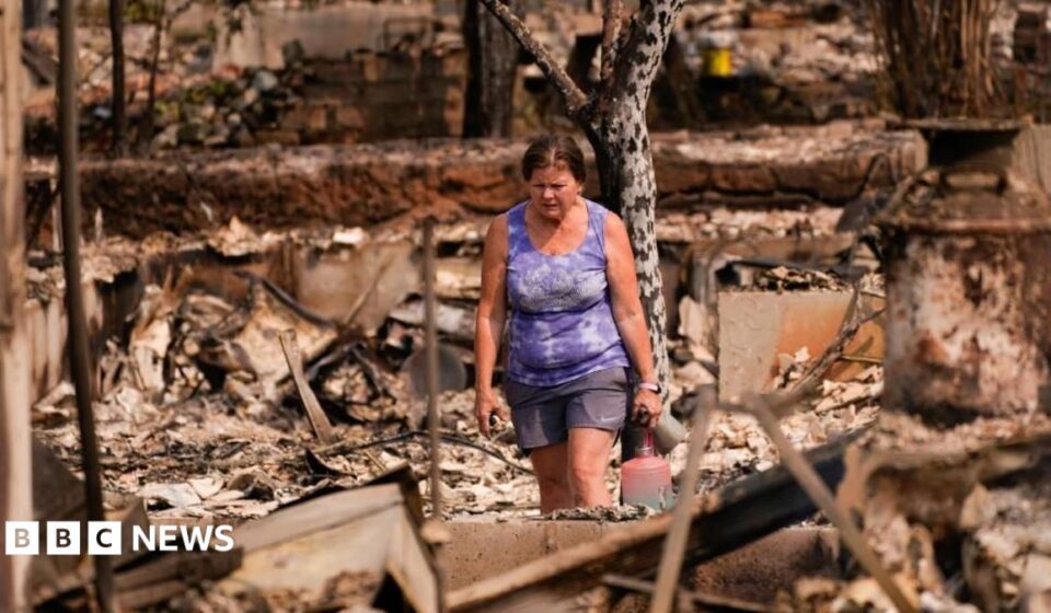 Scale of devastation shocks US city's fire-seasoned residents