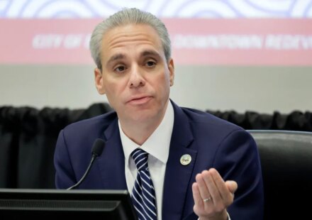 Scott Singer leans in against Dems' 'anti-Israel wing' to flip a House seat