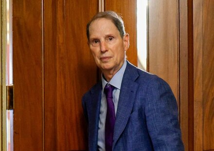 Sen. Ron Wyden proposes new tax on data centers and cloud computing
