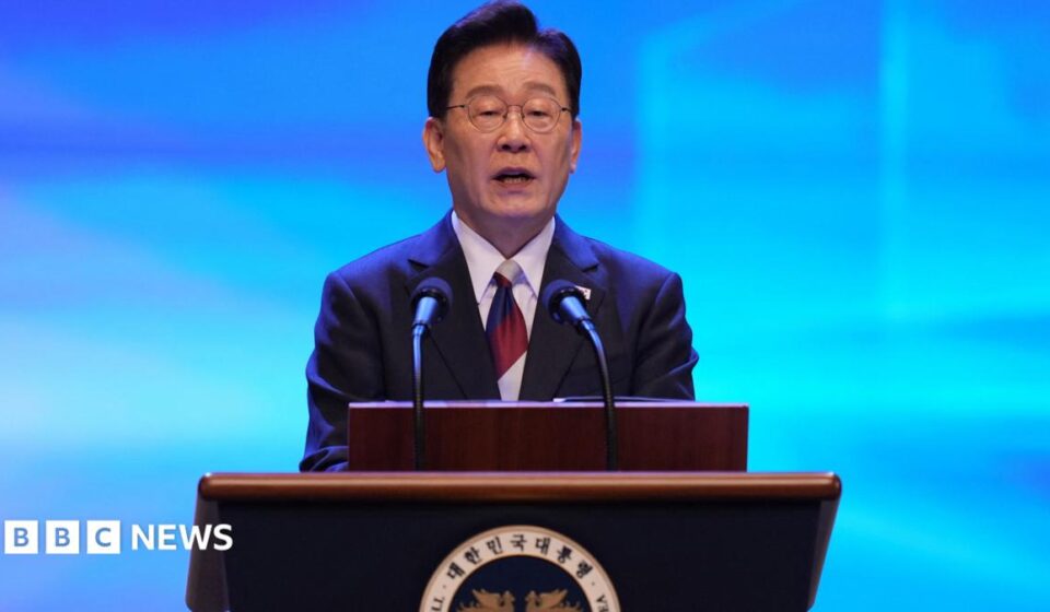 South Korea proposes talks to officially end war with North