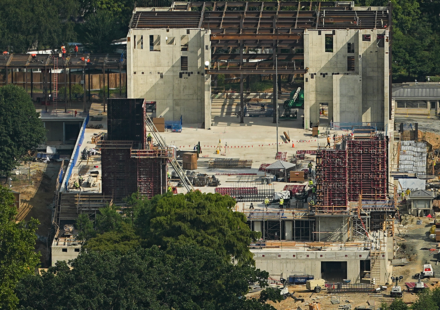 Supreme Court allows Trump's White House ballroom construction to go on
