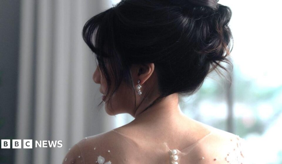 The lonely Chinese men being conned by fake brides