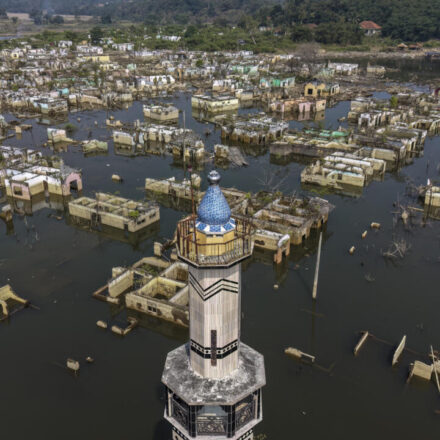 This year's El Nino set to be strongest in more than a century, UK forecasters say