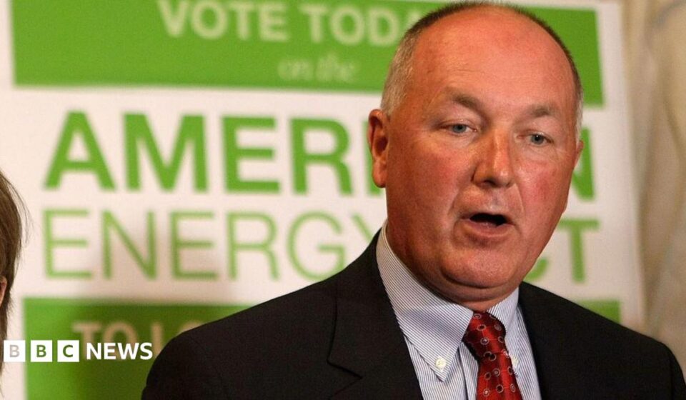 Thousands of Canadians call for US ambassador's expulsion