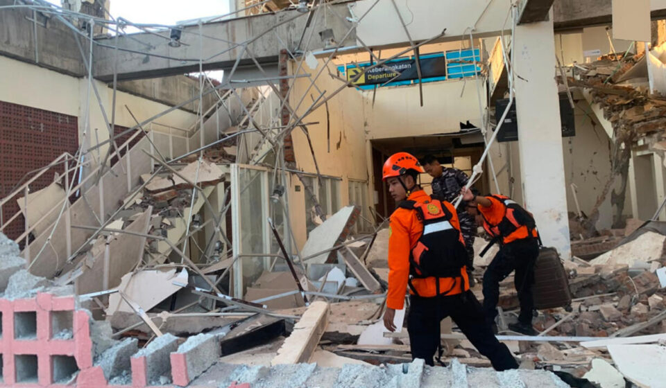Thousands of evacuees await aid after deadly quake on Indonesia's Flores island