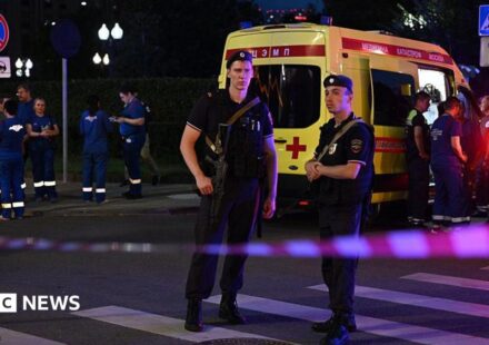 Three killed in Moscow restaurant bombing