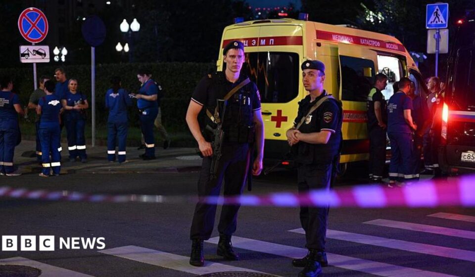 Three killed in Moscow restaurant bombing