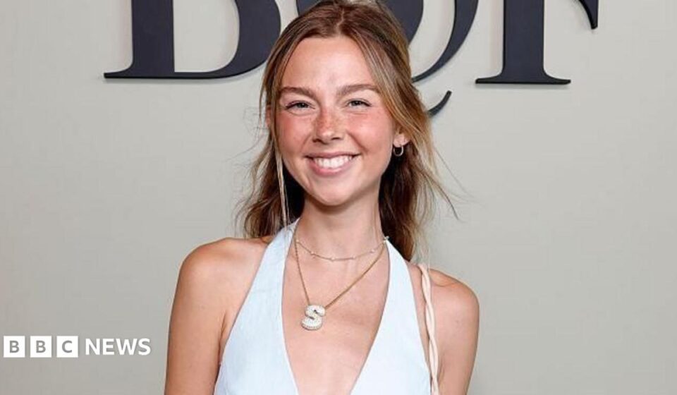 TikTok star Sydney Towle, who shared her cancer journey online, dies aged 26