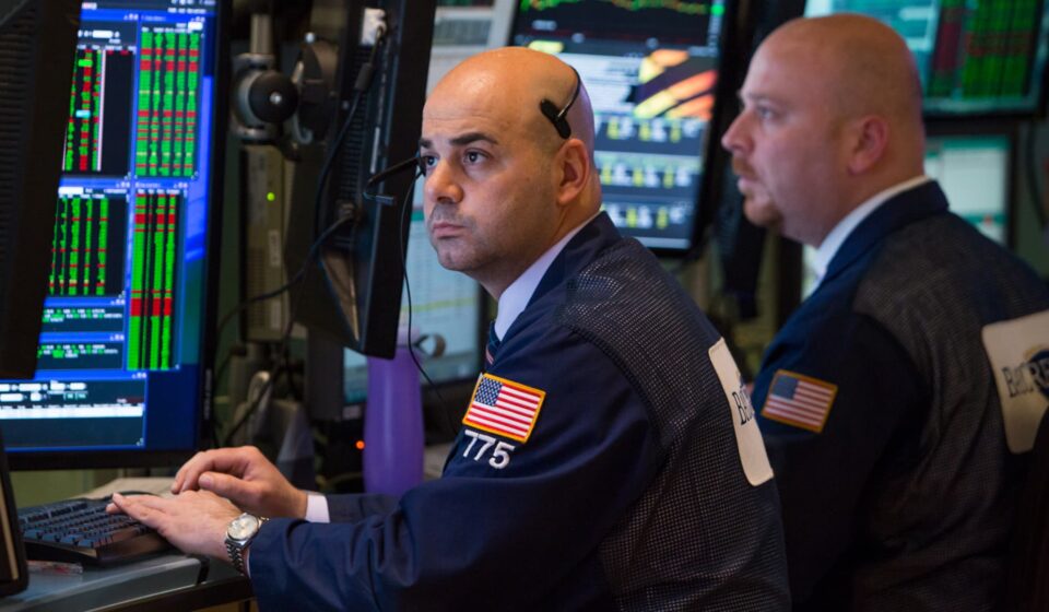 Treasury yields pull back ahead of FOMC minutes