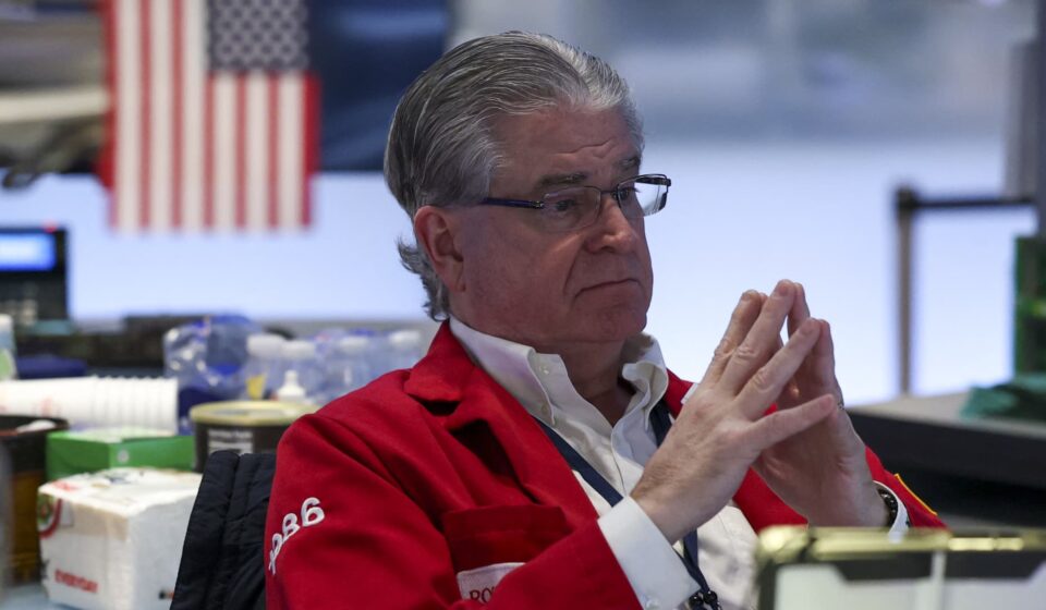 Treasury yields steady as traders await more economic data