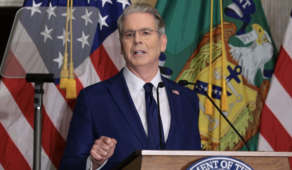 Trump admin unveils anti-Iran global sanctions plan, signals China not exempt