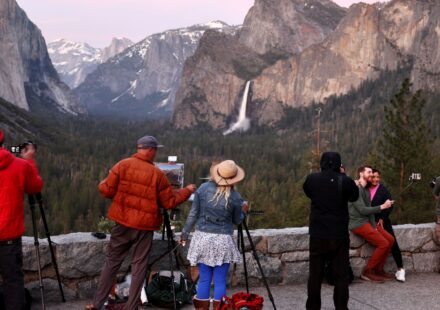 Trump administration weighs Yosemite land swap with private developer