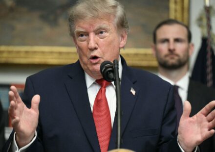 Trump bemoans Fed interest rate policy, says U.S. should be paying much less