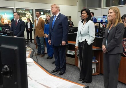 Trump calls NASA's ISS astronauts and invites them to White House