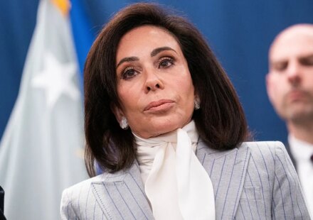 Trump says he 'disagrees 100%' with U.S. Attorney Jeanine Pirro over Reflecting Pool case