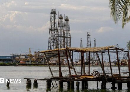 US and Venezuela reach 'historic' oil deal, Trump says