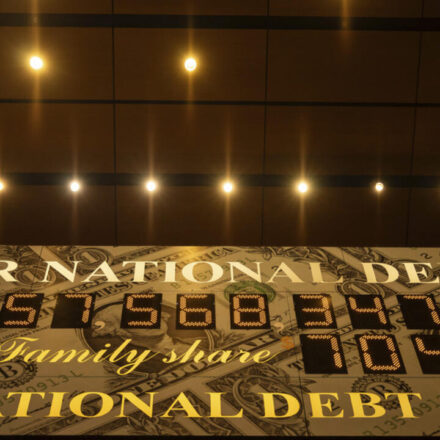 US national debt exceeds $40 trillion for first time amid rising borrowing