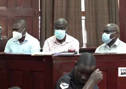 Ugandan opposition leader Kizza Besigye rushed to hospital after court collapse - Eye on Africa