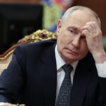 Ukraine war: Russia's wartime economy faces growing pressure