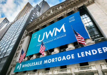 United Wholesale Mortgage plunges 40%; suspends dividend, raises capital