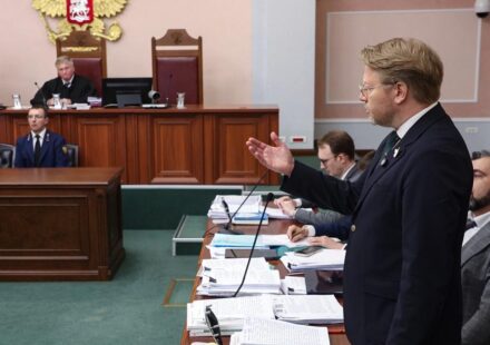 Urales: Rusia excluye lista de candidatos del partido pacifista Yábloko