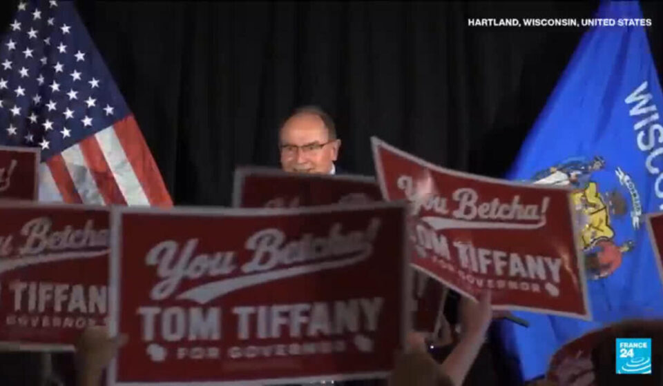 Voting ends in US midwest primaries