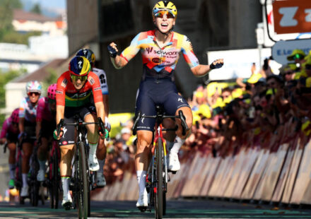 Wiebes wins Tour de France Femmes opener to win first yellow jersey