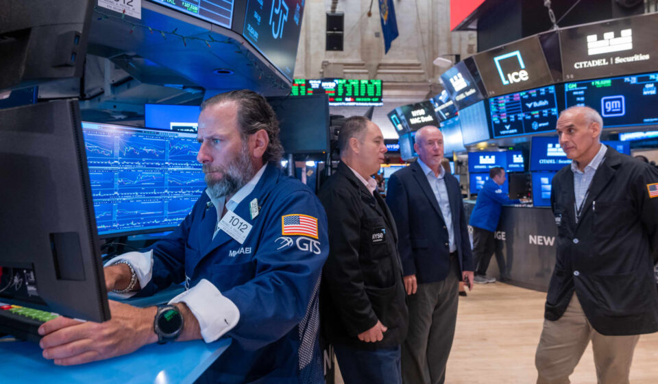 10-year Treasury yield hits 19-year high: Is it time to buy bonds?