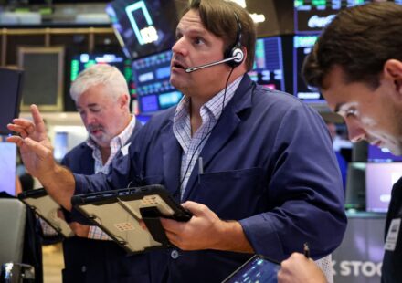 30-year Treasury yield hits highest level since 2004